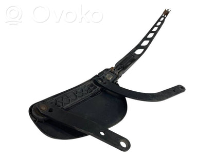 Priekšējā loga tīrītāja kājiņa