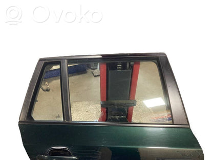 Aizmugurējās durvis