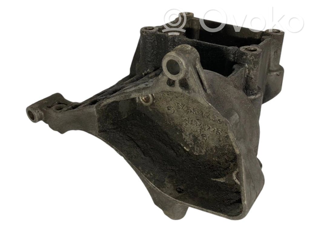 Air conditioning compressor mount
