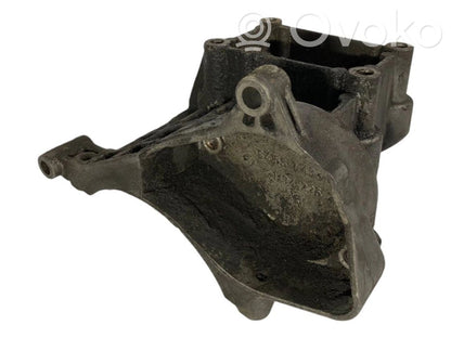 Air conditioning compressor mount