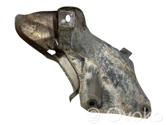 Engine mounting bracket