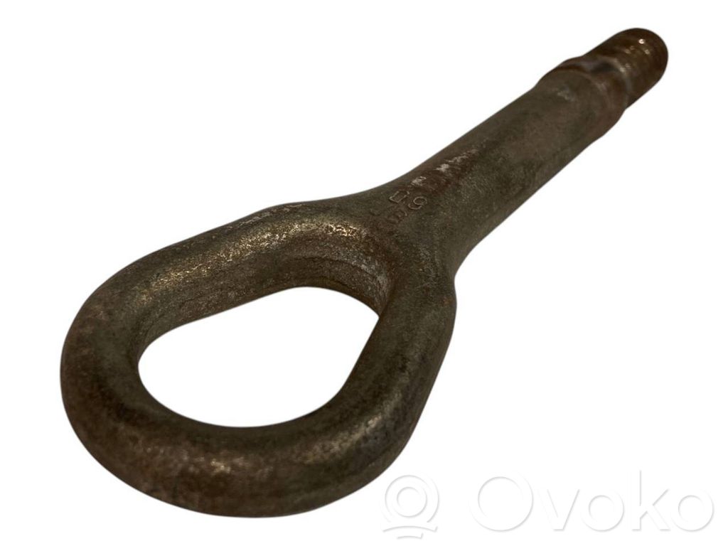 Towing hook