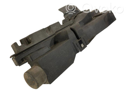 Radiatora (-u) turētājs / kronšteins