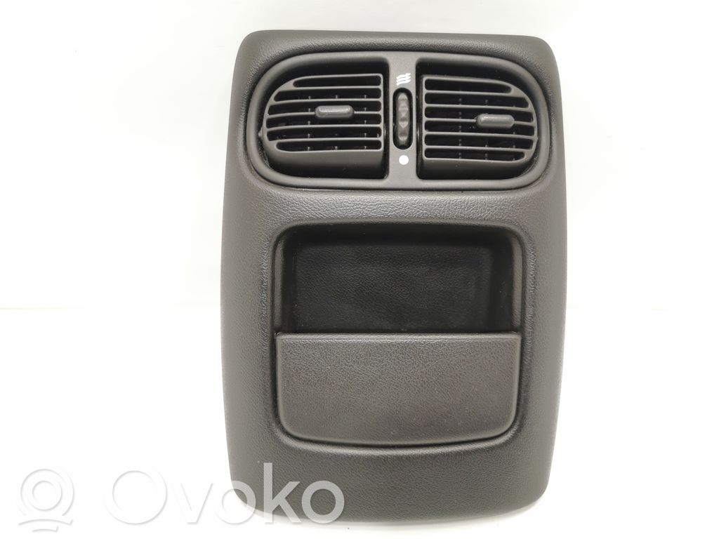 Aizmugurējā gaisa - ventilācijas reste