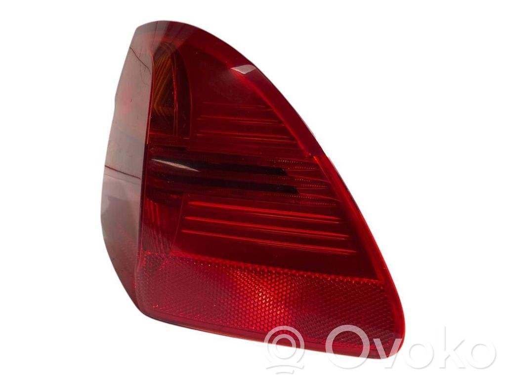 Taillight in the body