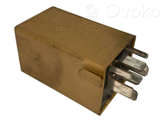 Window wiper relay
