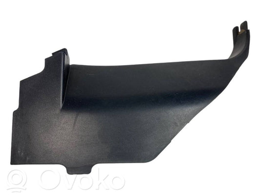 Kāju zonas sānu dekoratīvā apdare