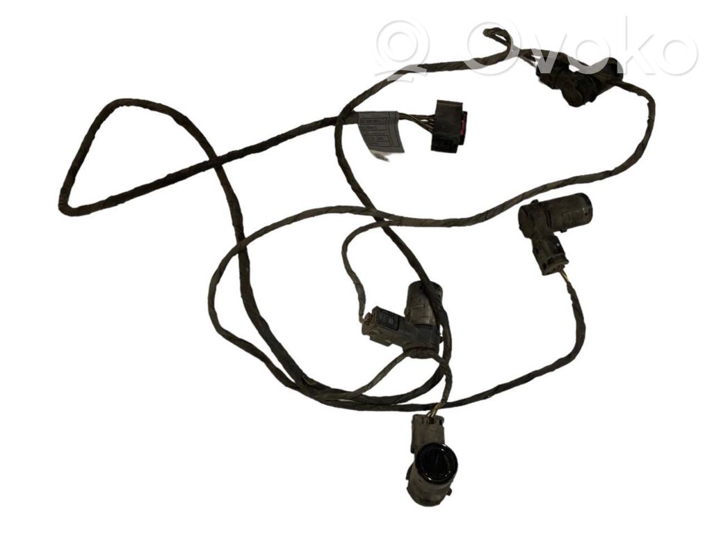 Parkošanas (PDC) sensoru vadu instalācija