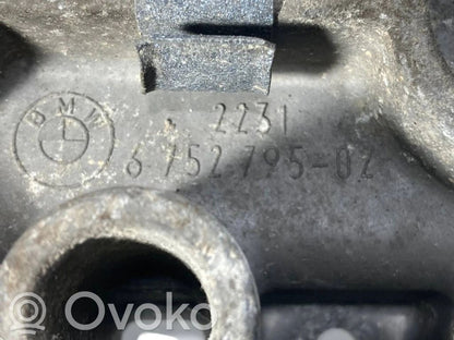 Pārnesumkārbas stiprinājuma kronšteins