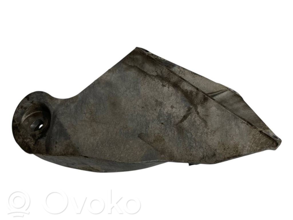 Кронштейн крепления двигателя