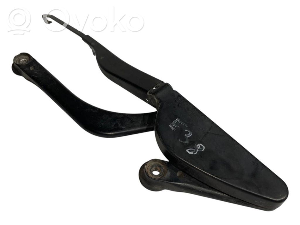 Priekšējā loga tīrītāja kājiņa