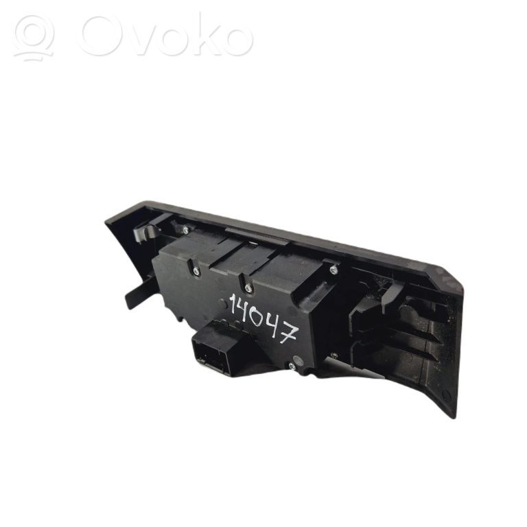 Headlight switch