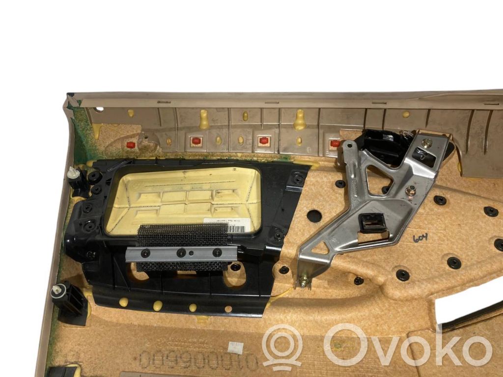 Отделка передней двери