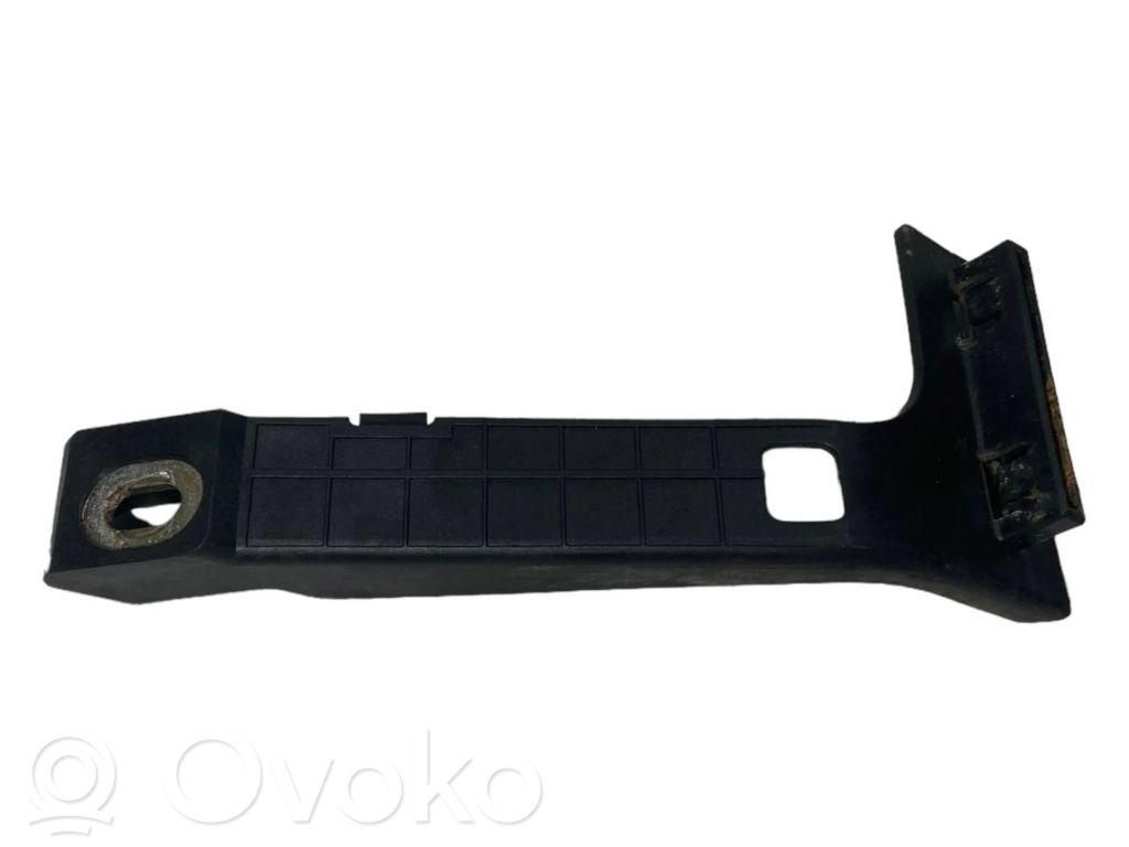 Akseleratora pedāļa turētājs