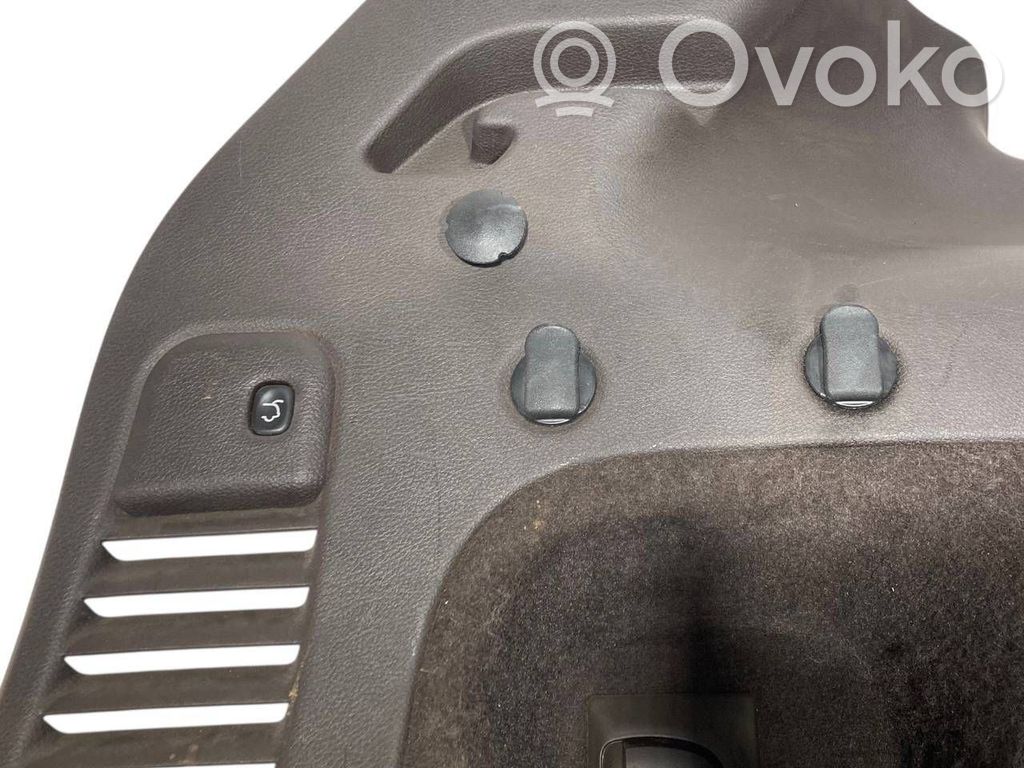 Sānu dekoratīvās apdares panelis