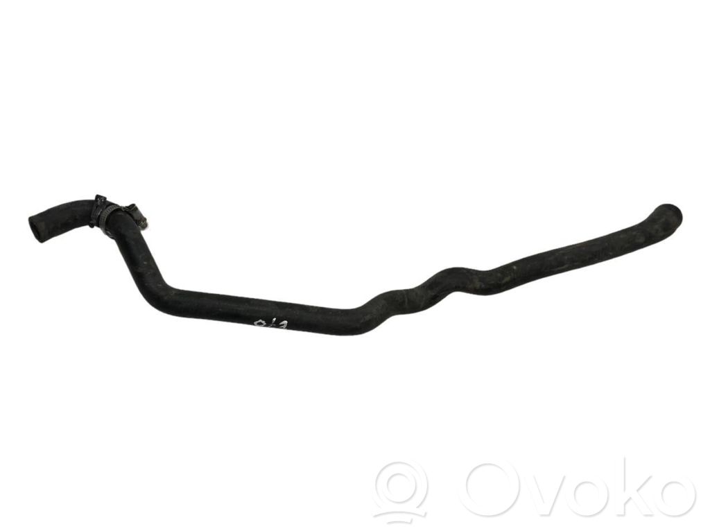 Caurulīte (-es) / šļūtene (-es)