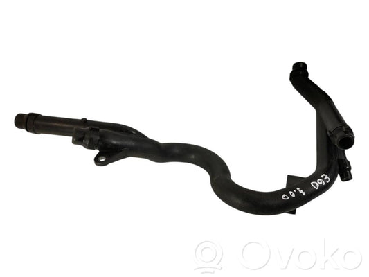 Caurulīte (-es) / šļūtene (-es)