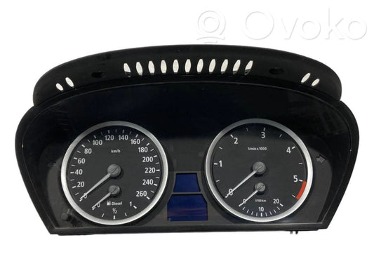 Speedometer (in the instrument panel)