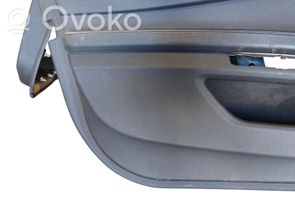 Priekšējo durvju apdare