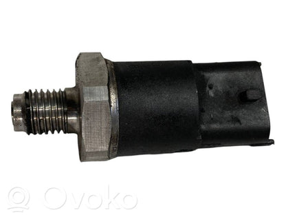 Манометр давления топлива