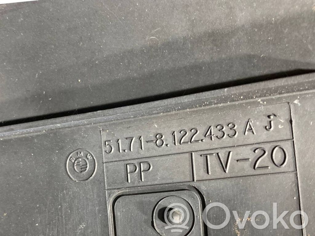 Radiatoru paneļa turētājs (televizora)