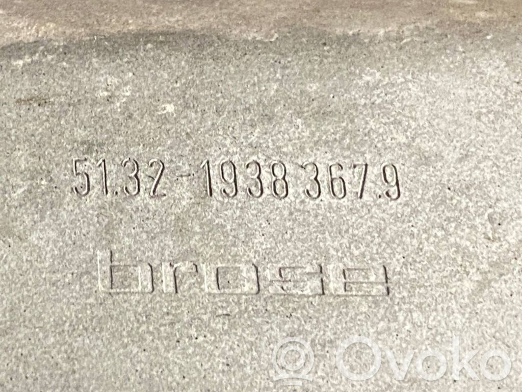 Priekšpusē elektriskā loga pacelšanas mehānisma komplekts