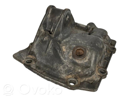 Aizmugurējā reduktora stiprinājums