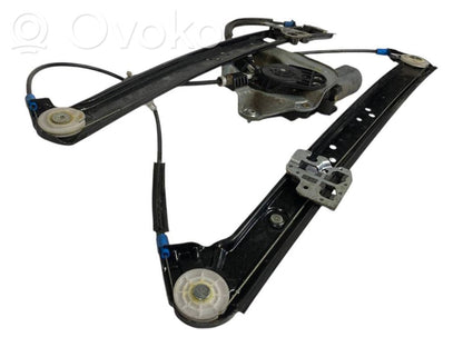 Priekšpusē elektriskā loga pacelšanas mehānisma komplekts