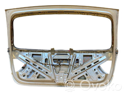 Aizmugurējais pārsegs (bagāžnieks)