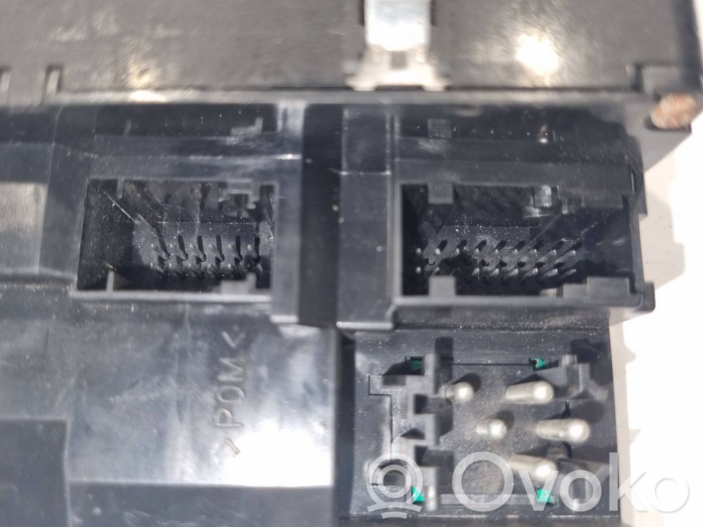 Elektrisko logu slēdzis