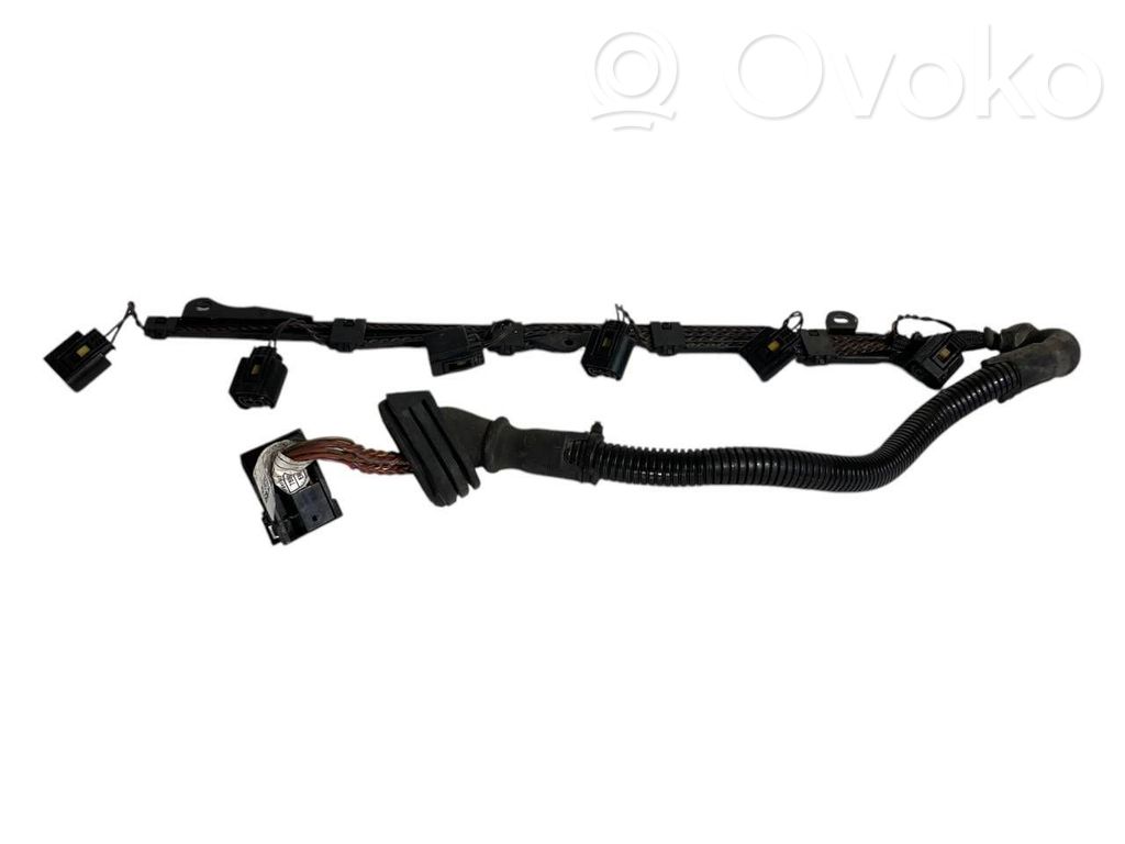 Fuel injector wires