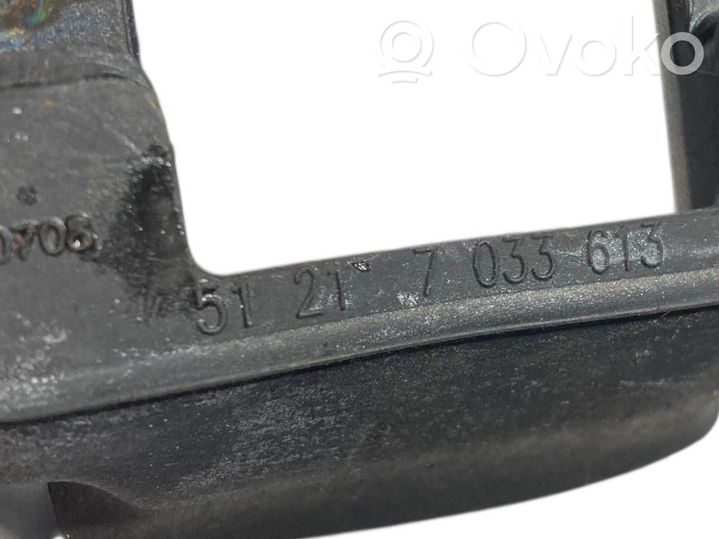 Durvju atvēruma ierobežotājs