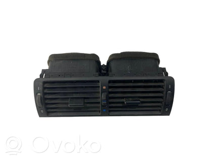Centrālais gaisa ventilācijas režģis