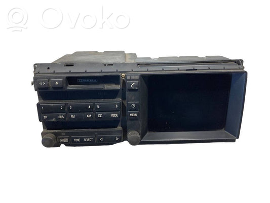 Radio / CD/DVD atskaņotājs / navigācija