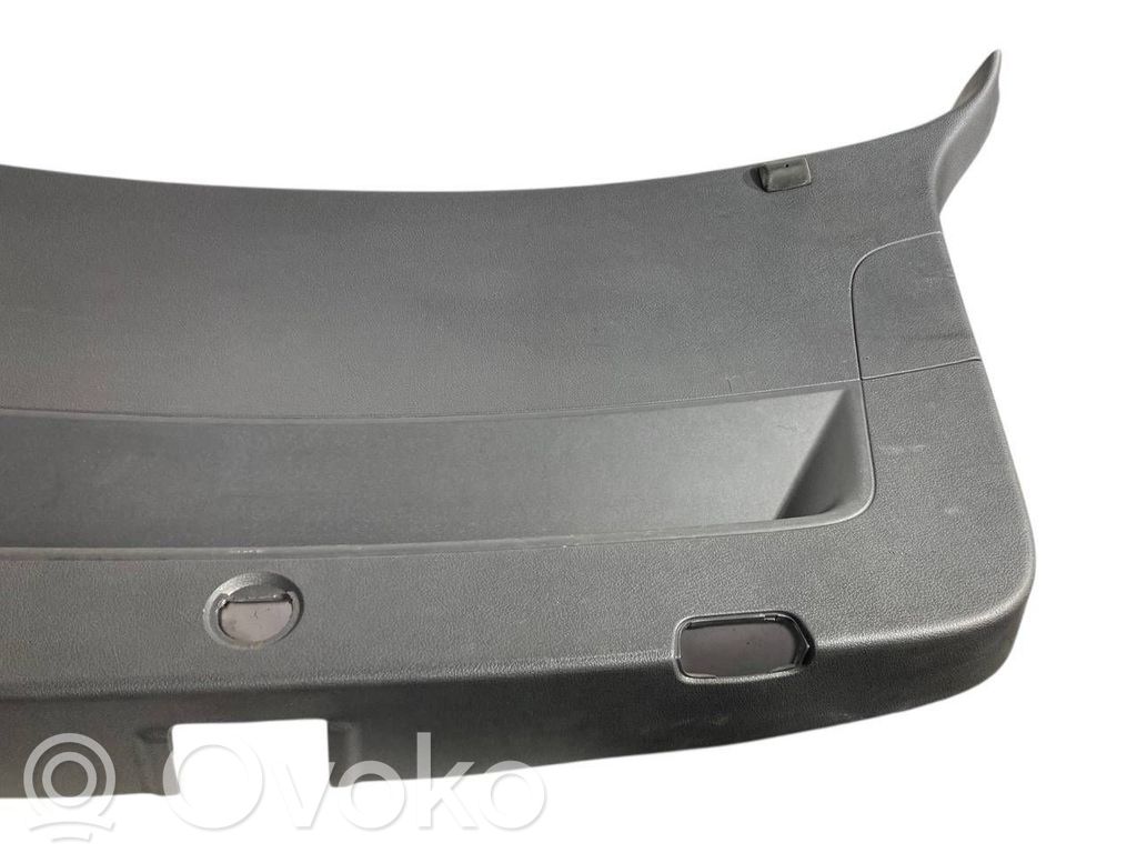 Galvenais apdares panelis