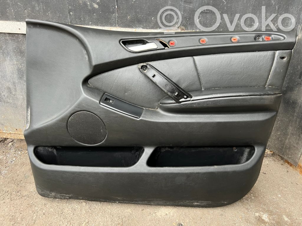 Priekšējo durvju apdare