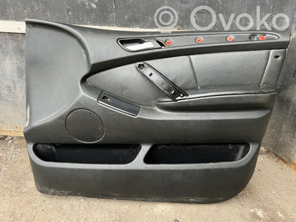 Priekšējo durvju apdare