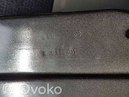 Aizmugurējās durvis