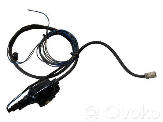 Priekšējo durvju apgaismojums (iekšpusē)