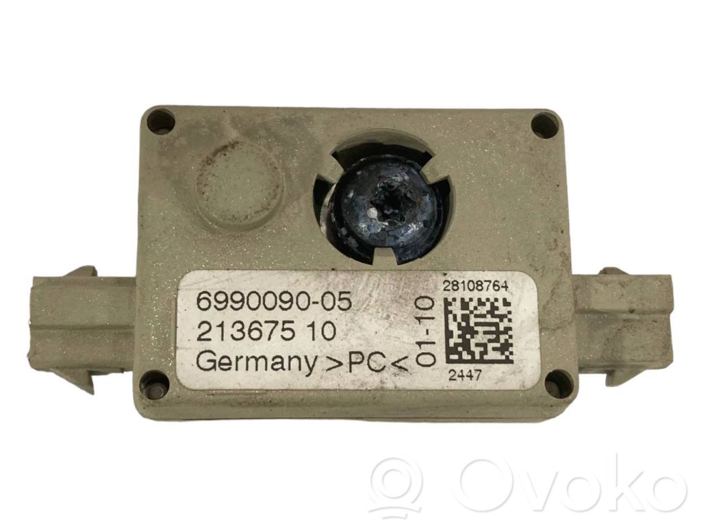 Antenna amplifier