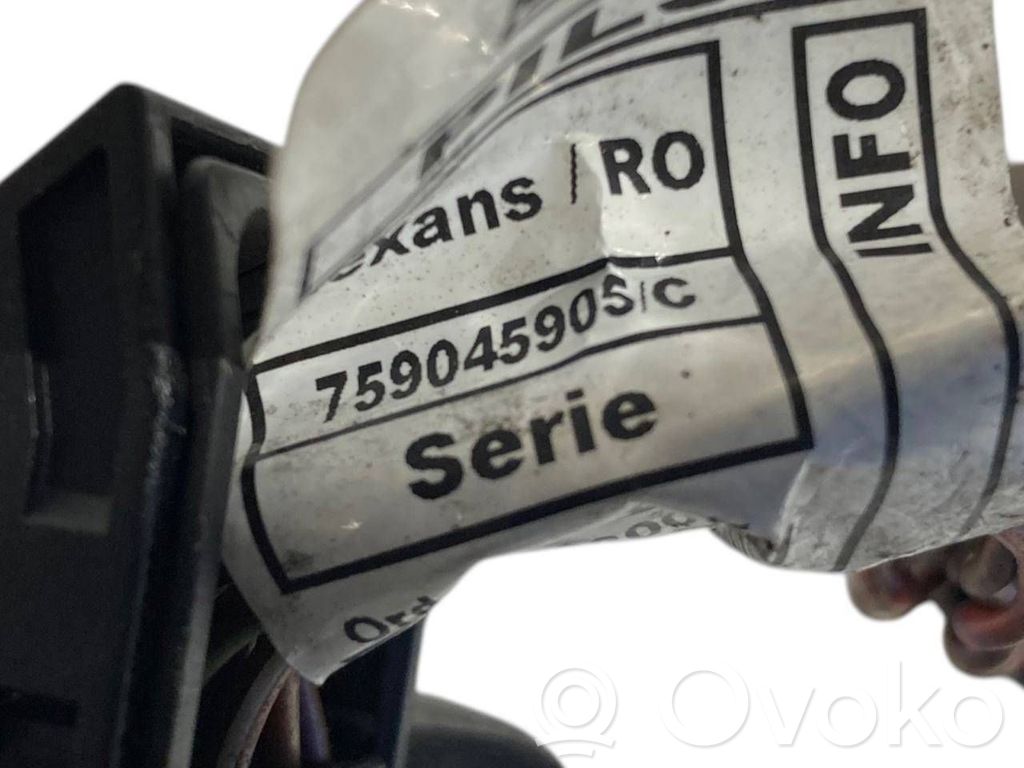 Fuel injector wires