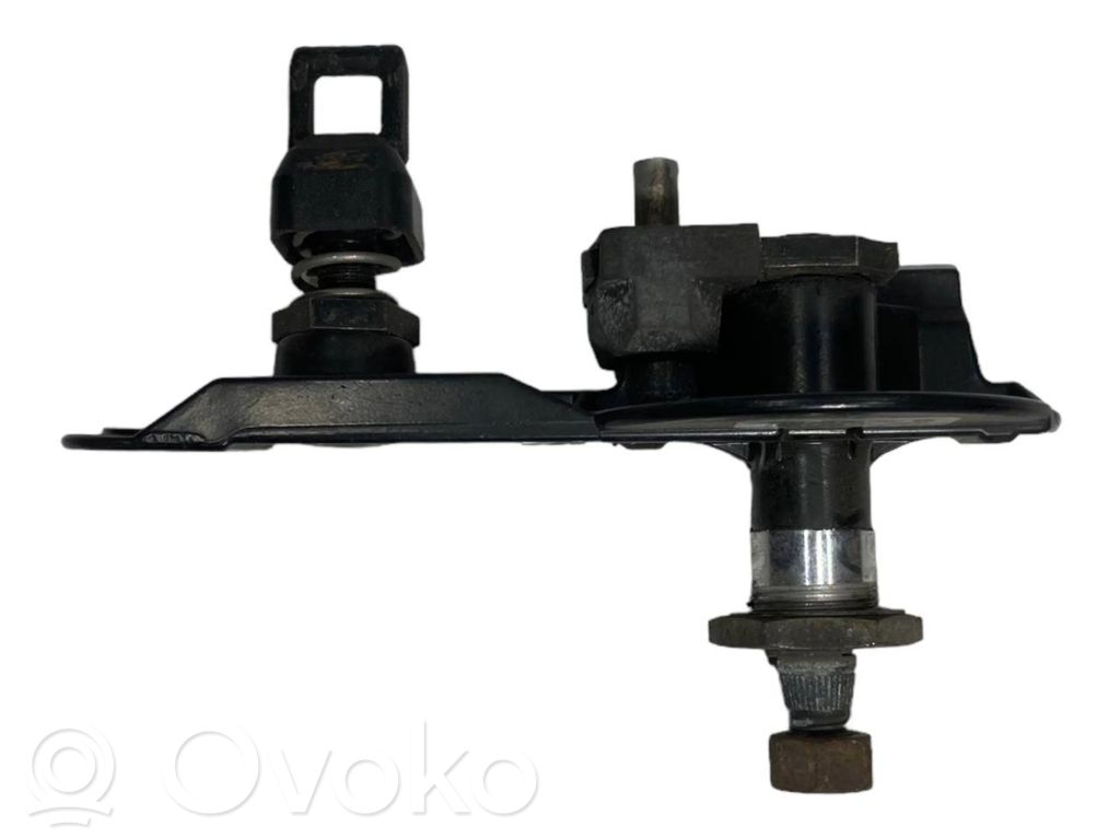 Aizmugurējā stikla tīrītāja mehānisms