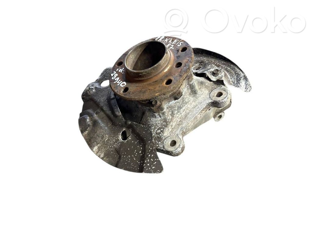 Priekšējā riteņa rumbas vārpstas šarnīrs (stupica, capfa)