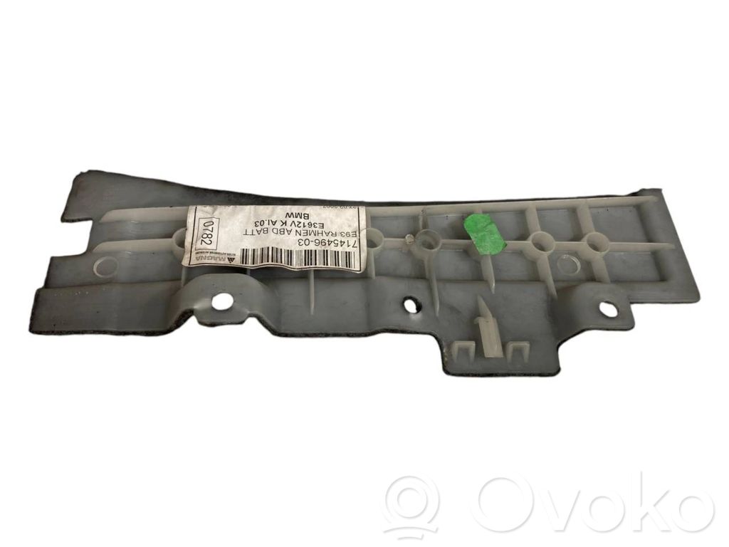 Cita veida bagāžnieka dekoratīvās apdares detaļa