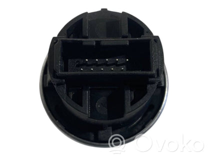 Automašīnas aizdedzes un startera slēdzis