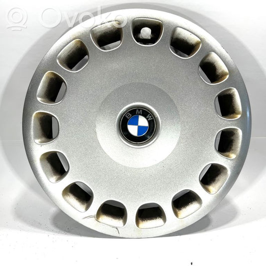 R 15 riteņa dekoratīvais disks (-i)