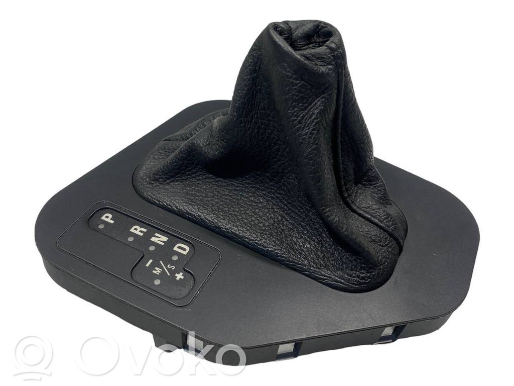 Gear shift lever decorative trim (plastic)