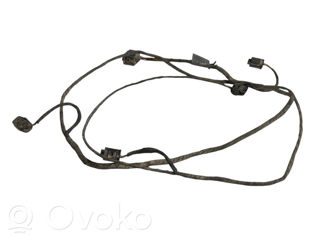 Parkošanas (PDC) sensoru vadu instalācija