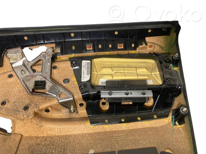 Priekšējo durvju apdare