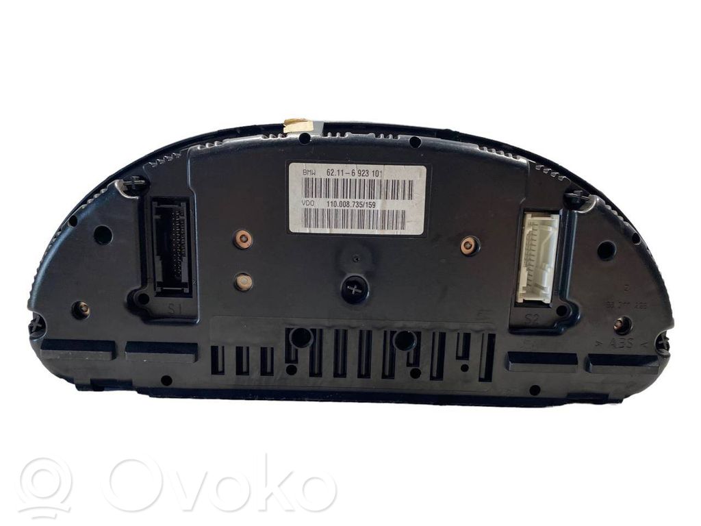 Spidometrs (instrumentu panelī)